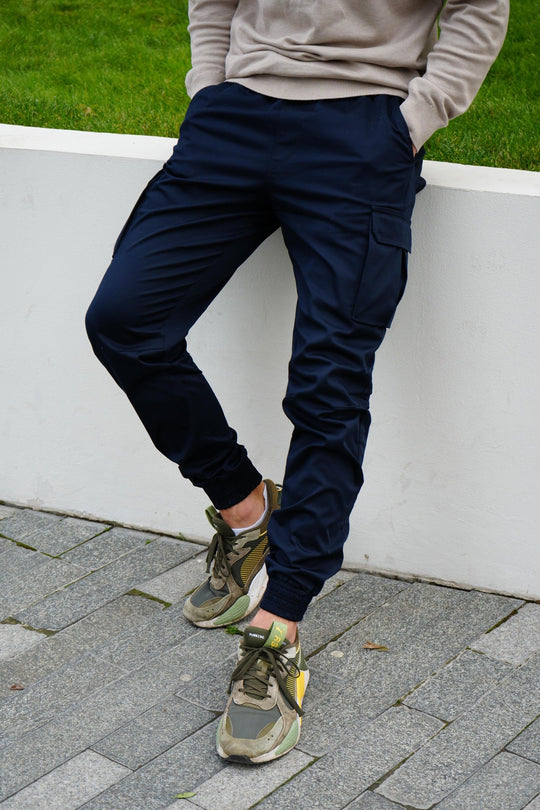 Smart Cargo muške džeparice Navy blue – bočni pogled na modelu